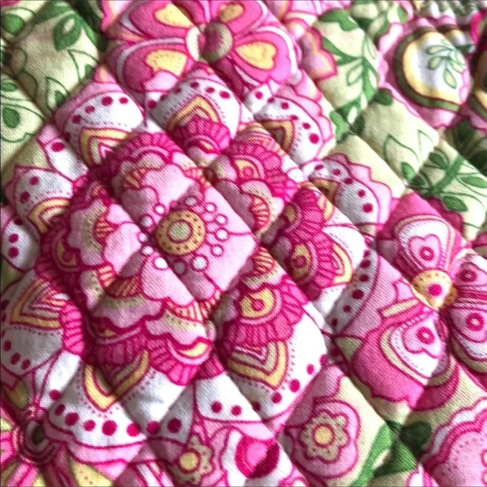 VERA BRADLEY EUC WOMENS PINK CROSS BODY BAGS SUMMER FLORAL TRAVEL POCKET BOOK - Picture 6 of 7